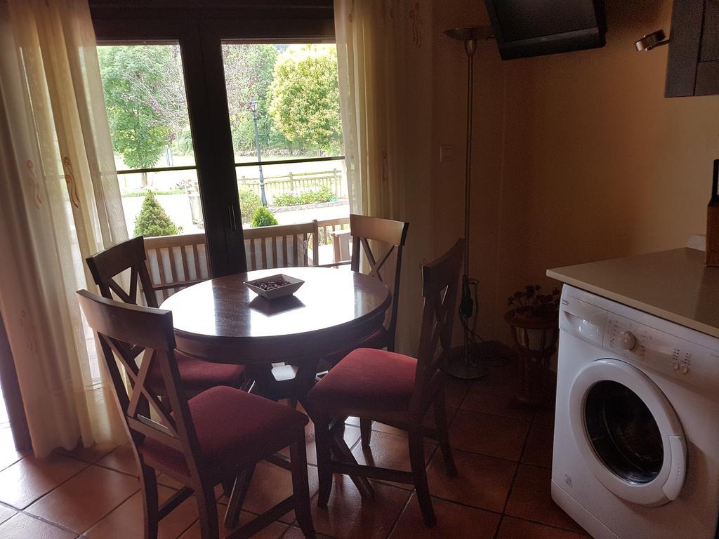 Apartamentos El Pedrayu Ονίς Εξωτερικό φωτογραφία
