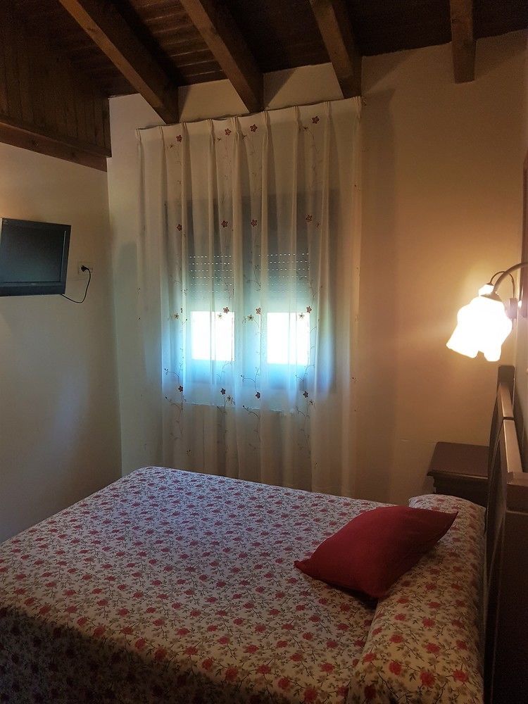 Apartamentos El Pedrayu Ονίς Εξωτερικό φωτογραφία
