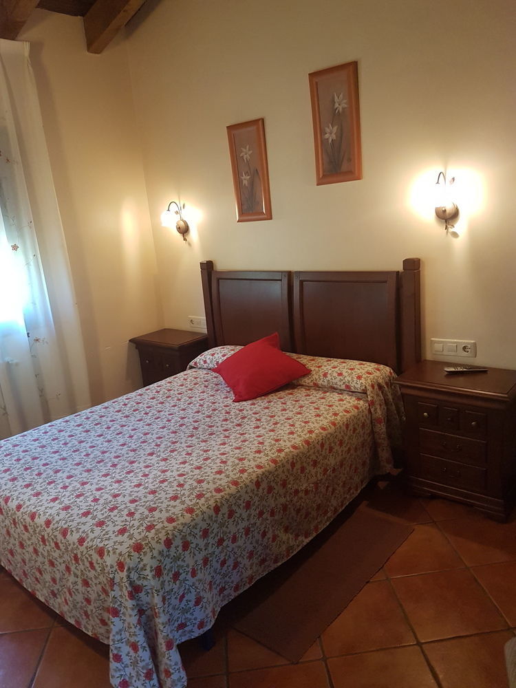 Apartamentos El Pedrayu Ονίς Εξωτερικό φωτογραφία